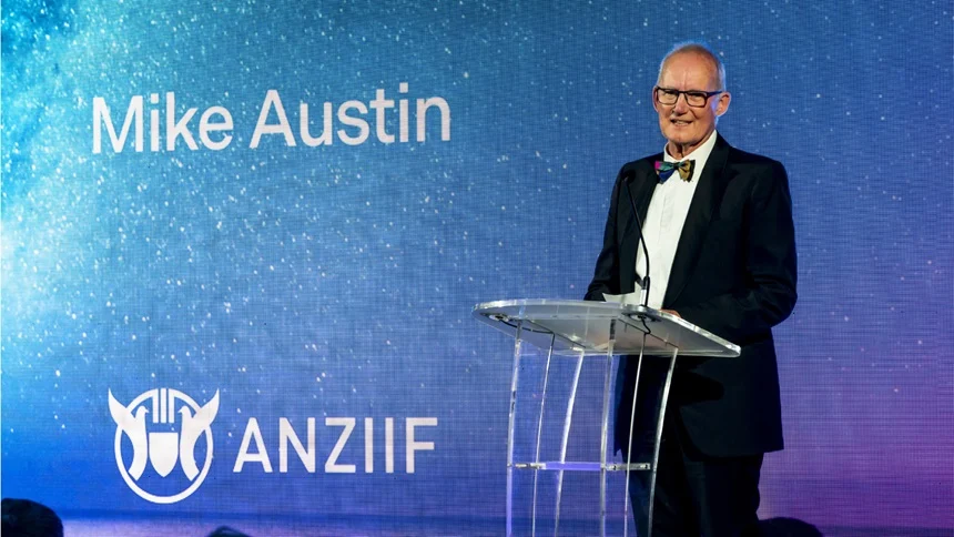 Mike Austin receives ANZIIF Lifetime Achievement Award
